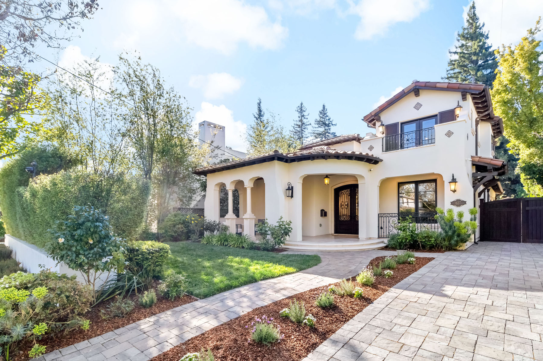 627 Tennyson Avenue